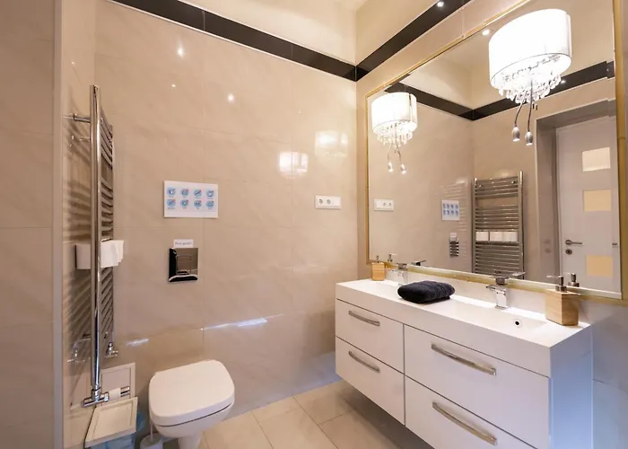 Appartement à 3 Chambres à Coucher